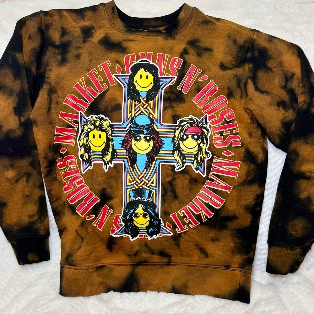 Guns N’ Roses Smiley Face Graphic Band Sweatshirt | Bleach Tie Dye | Unisex